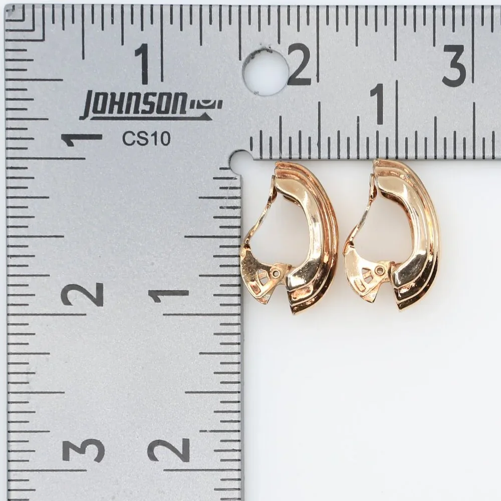 Trifari Art Moderne Gold Toned Trifanium Ribbed Half Hoop Clip-On Earrings 1940s